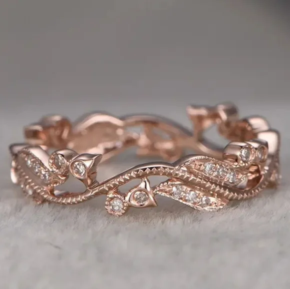 Women's flower ring rose gold plated w/ rhinestone size 6 to 9 - Picture 3 of 5